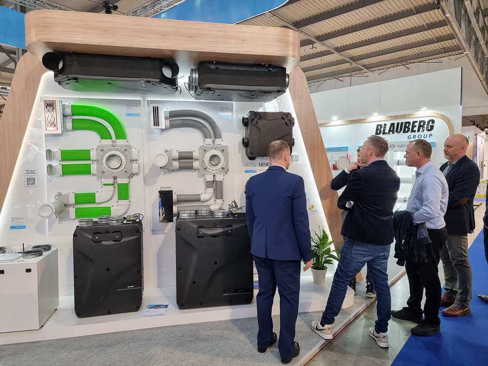 004 BLAUBERG STAND ANDRIANOS VENTILATION